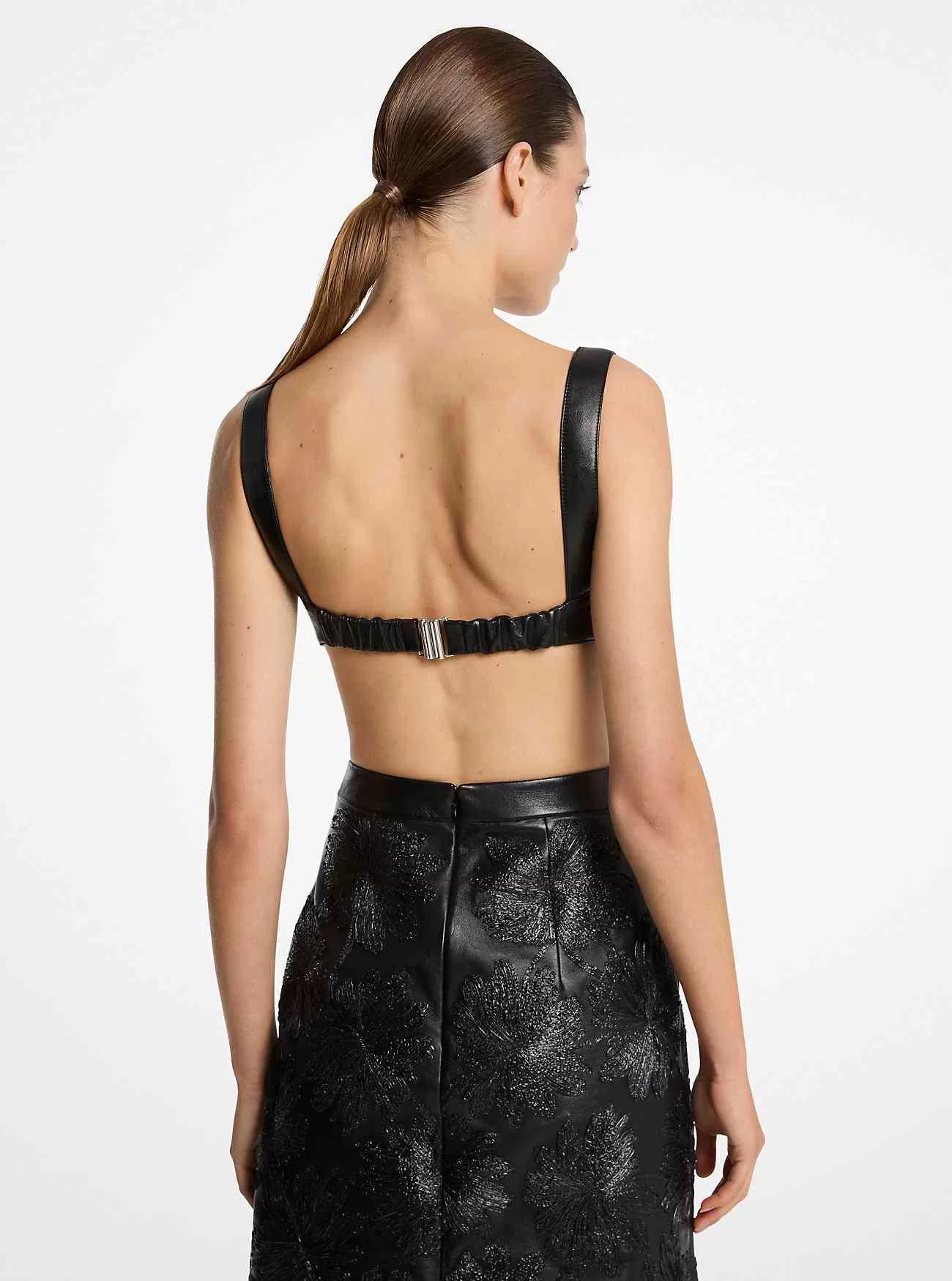 BH-Oberteil aus Plongé-Leder