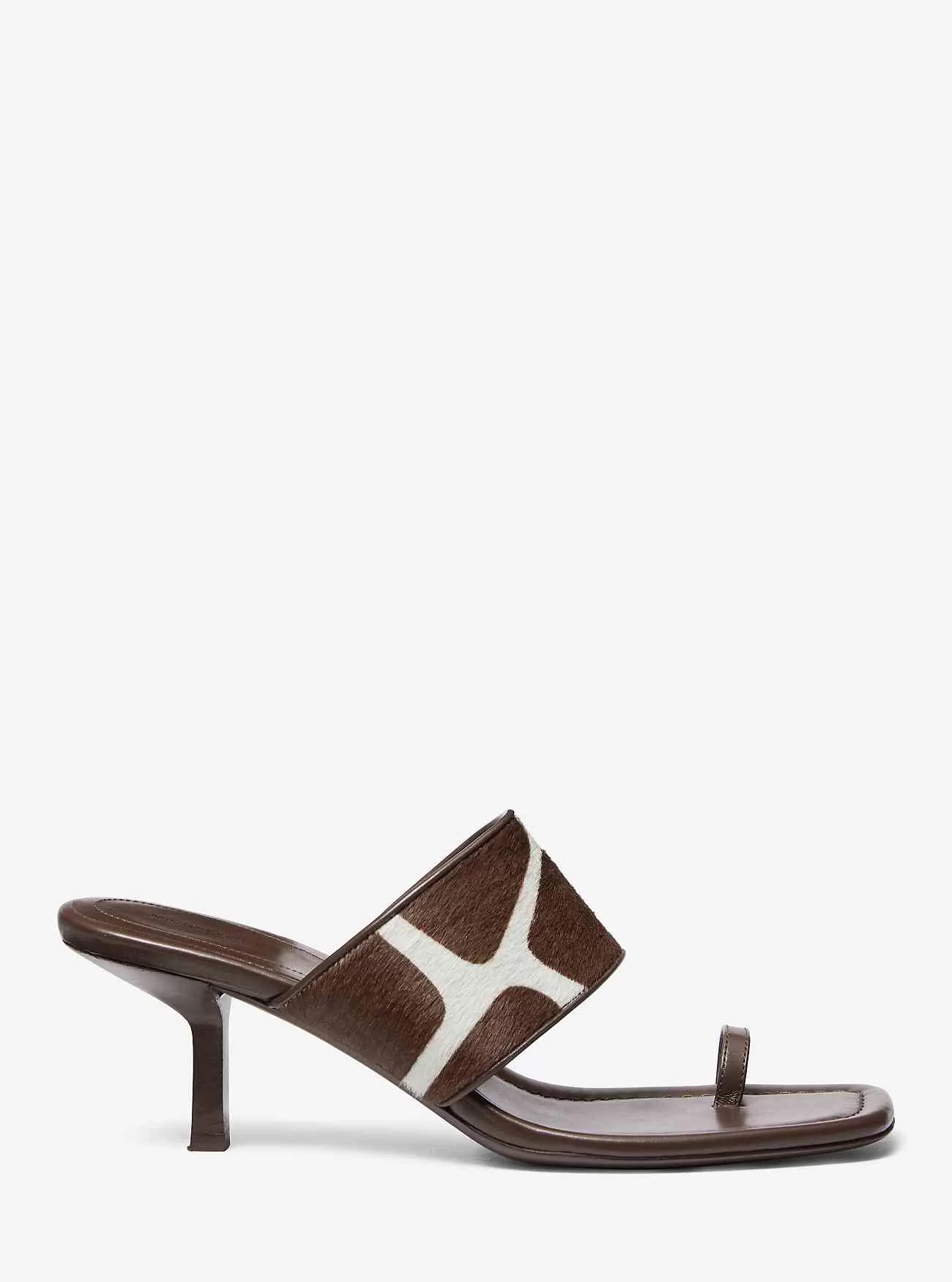 Dionne Kalbshaar-Sandale mit Giraffen-Print