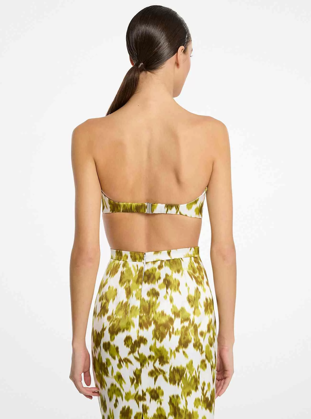 Geblümtes Bandeau-Oberteil aus Chiné-Satin und Duchesse