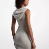 Geripptes Kleid aus Stretch-Viskose mit Kapuze