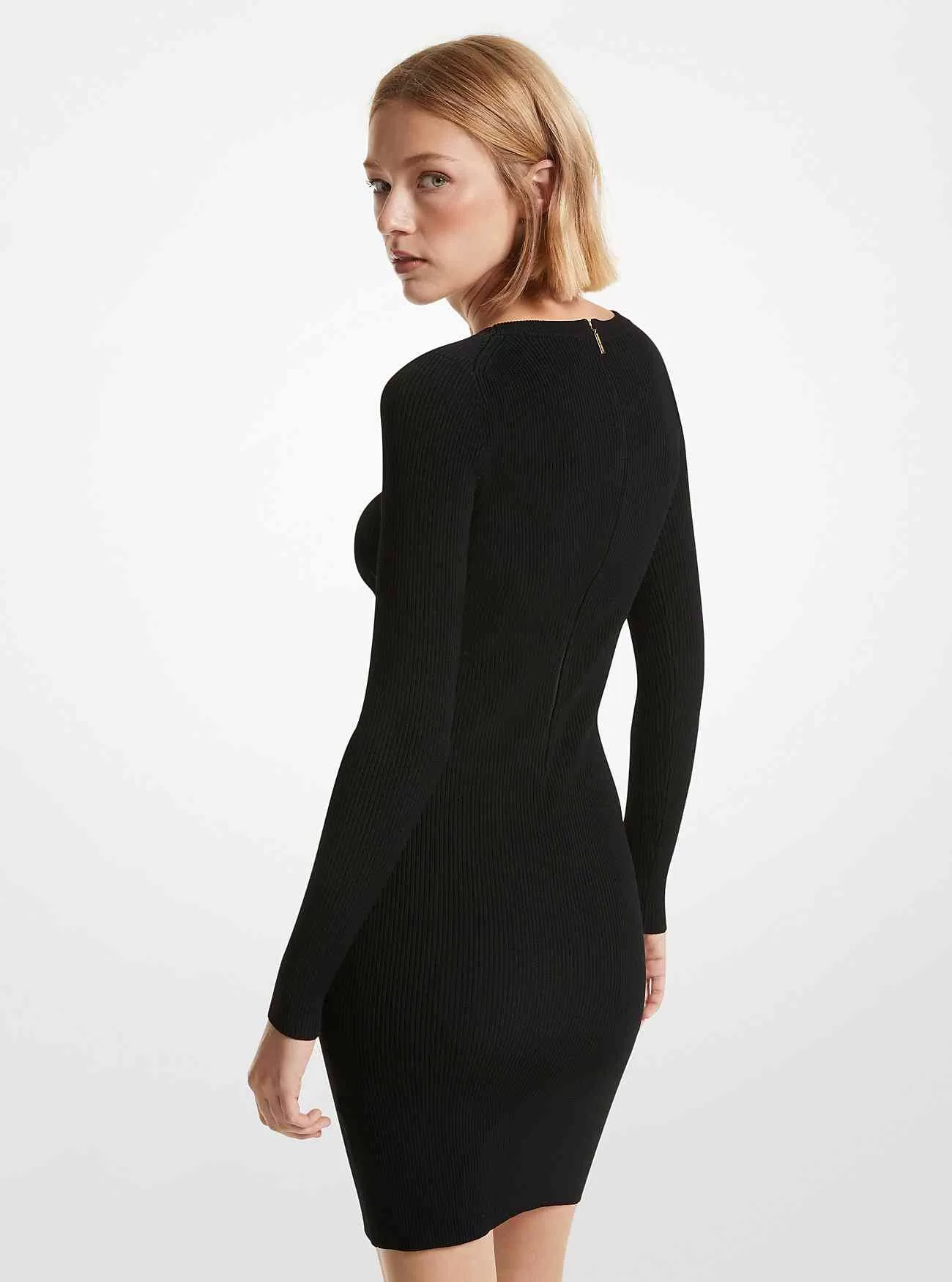 Geripptes Stretch-Strickkleid mit Ausschnitten