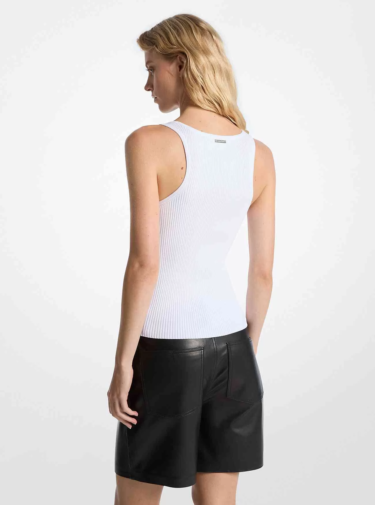Geripptes Tanktop mit U-Ausschnitt