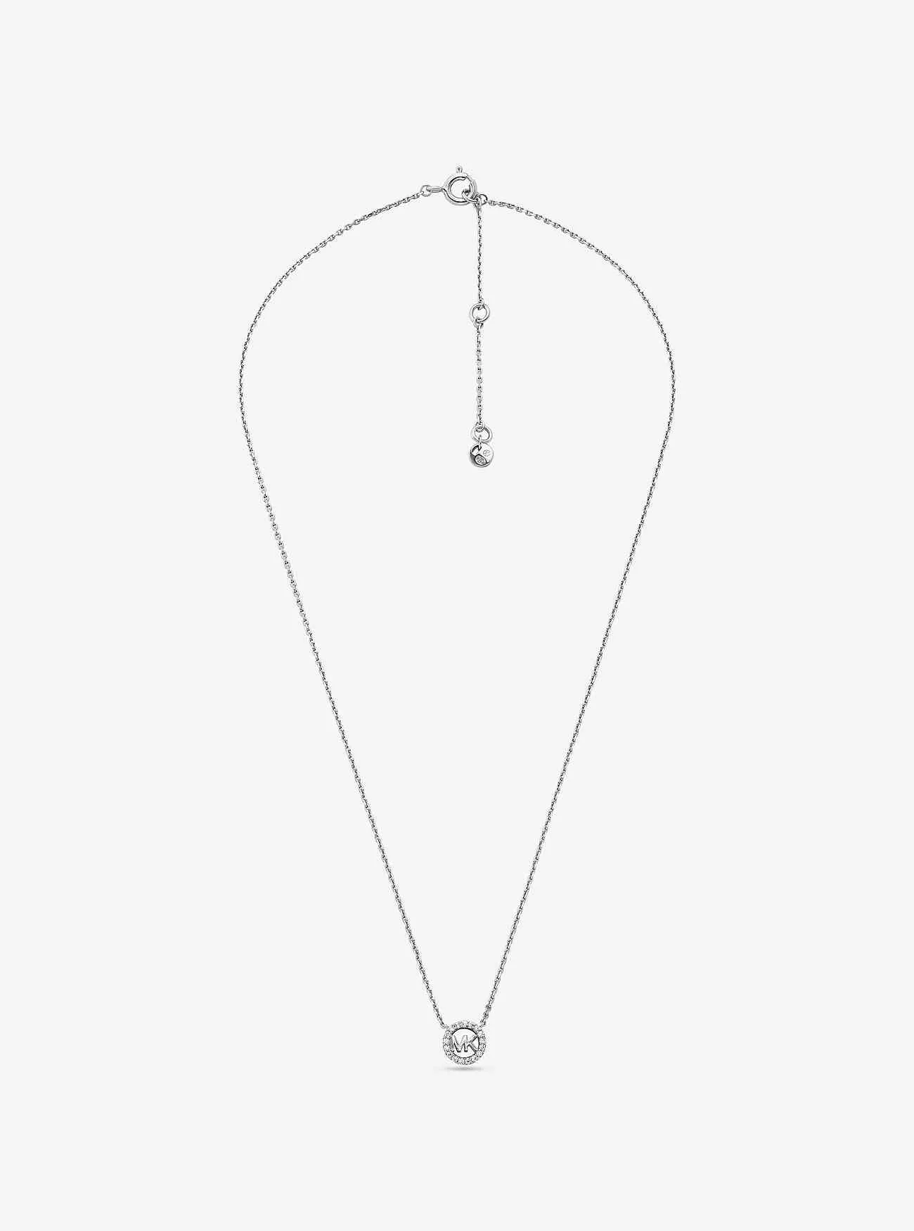 Halskette mit Pavé-Logo-Anhänger aus edelmetallbeschichtetem Sterlingsilber von Fulton