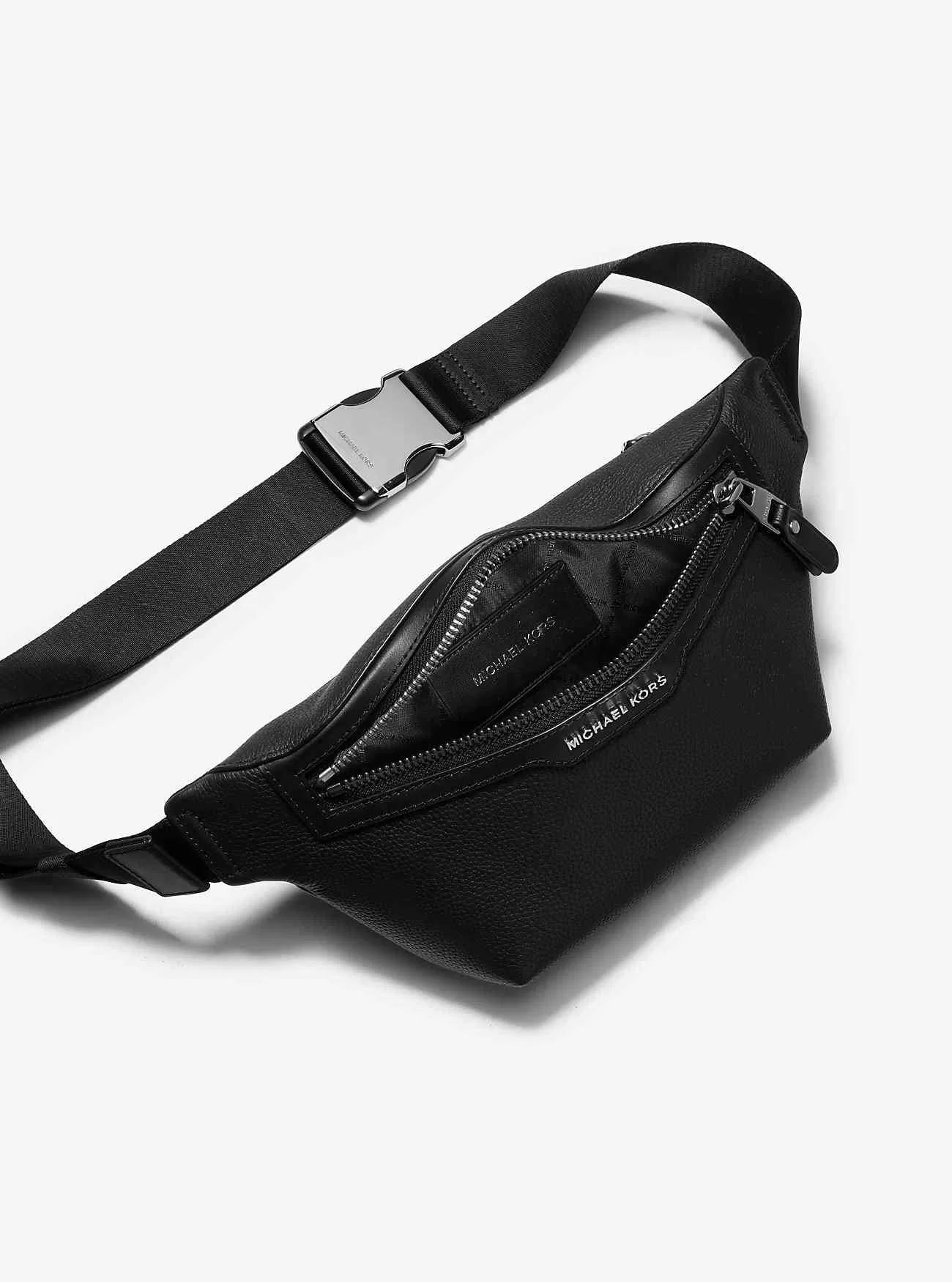 Hudson-Schultertasche aus genarbtem Leder