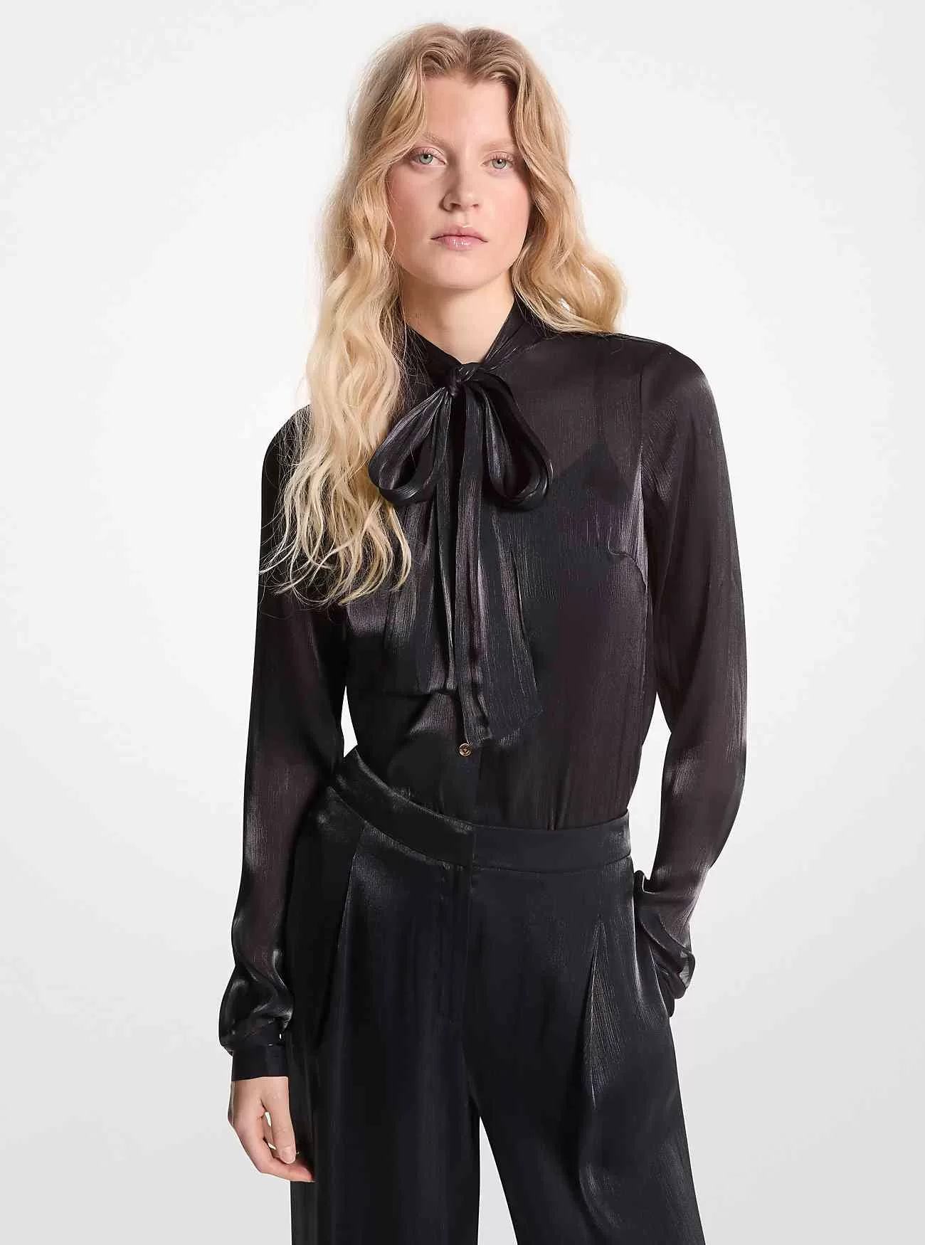 Krawattenbluse aus geknittertem Metallic-Georgette