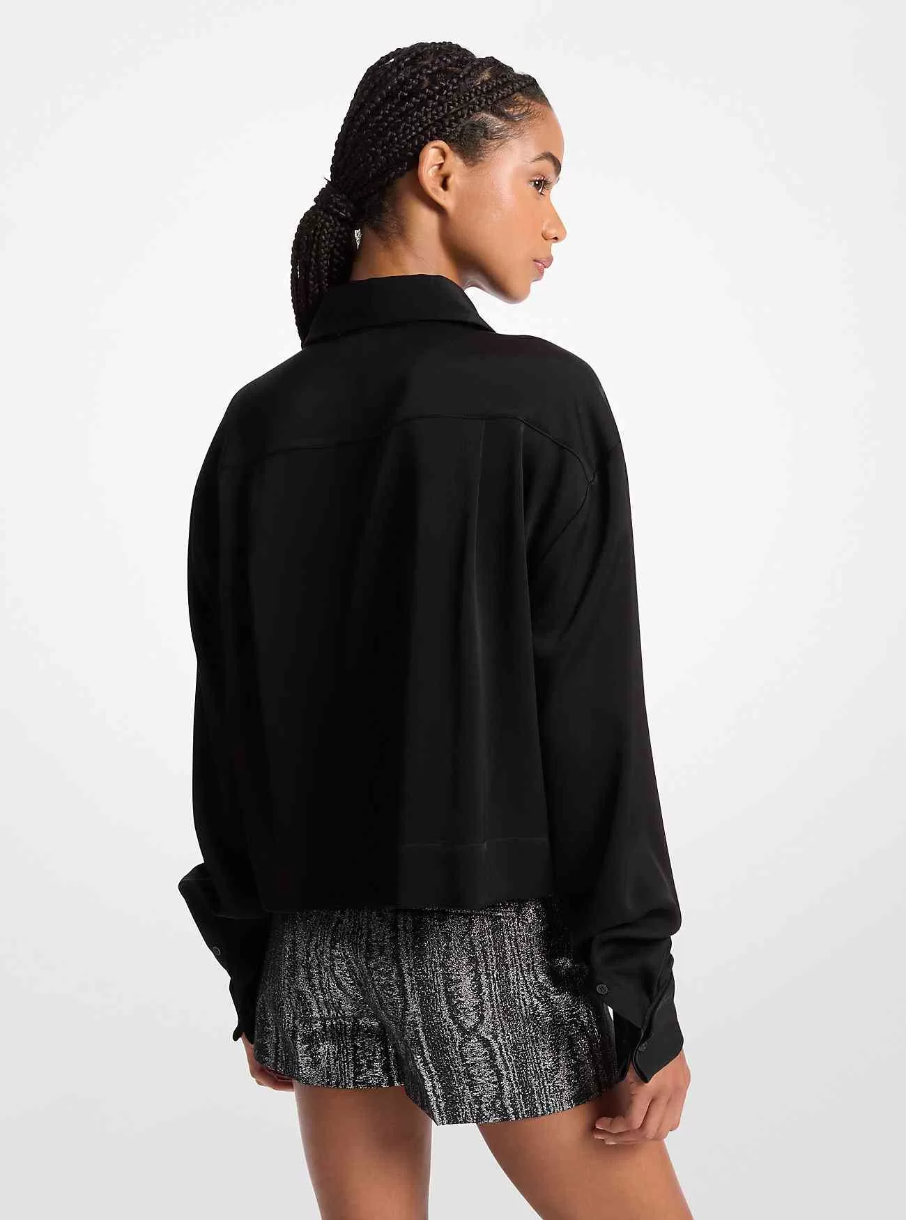 Kurzes Hemd aus Satin