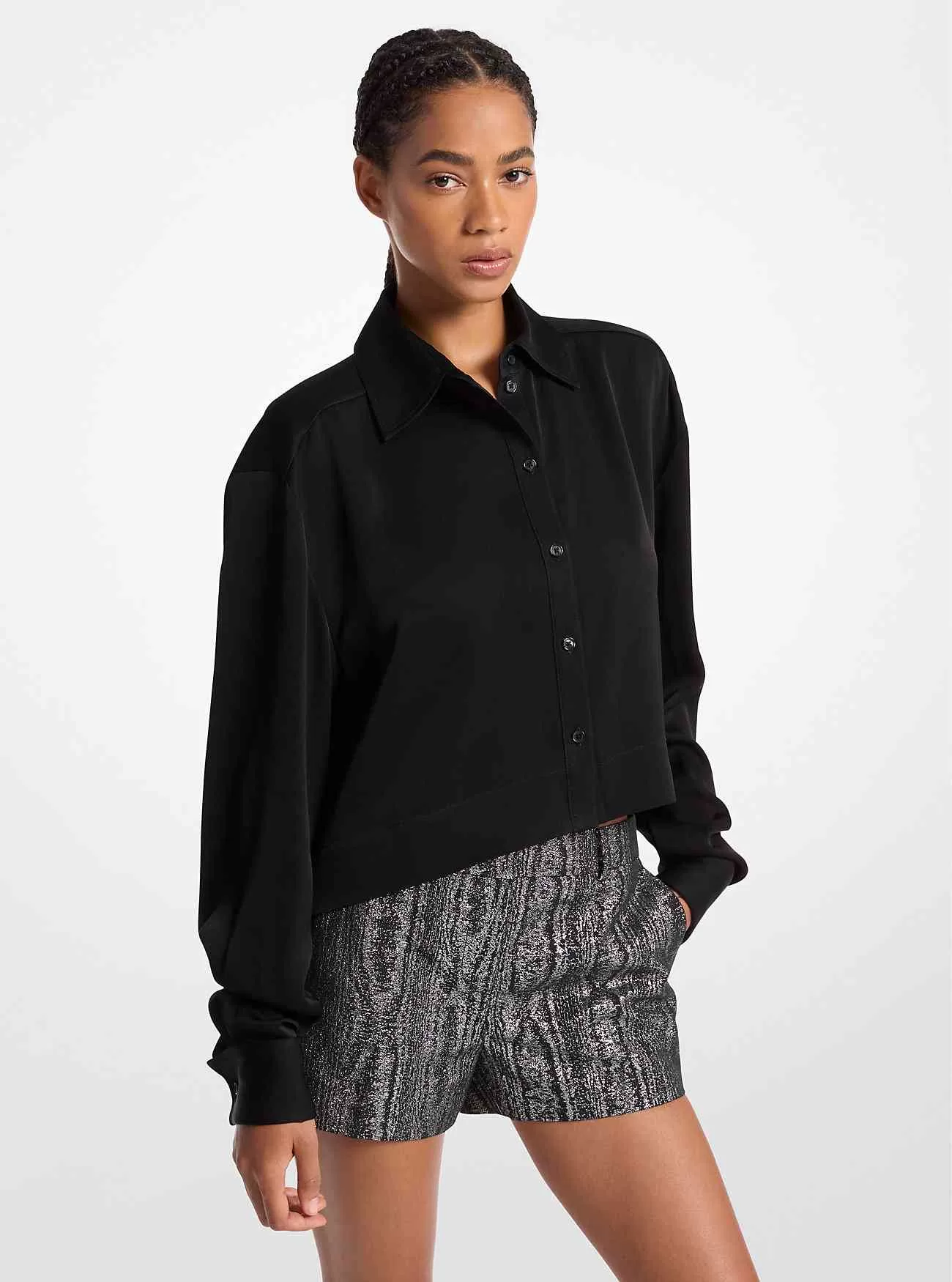 Kurzes Hemd aus Satin