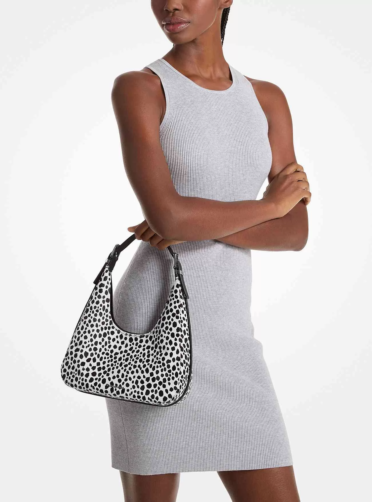 Nolita Kleine Hobo-Schultertasche aus Kalbshaar mit Gepardenmuster Nolita Kleine Hobo-Schultertasche aus Kalbshaar mit Gepardenmuster