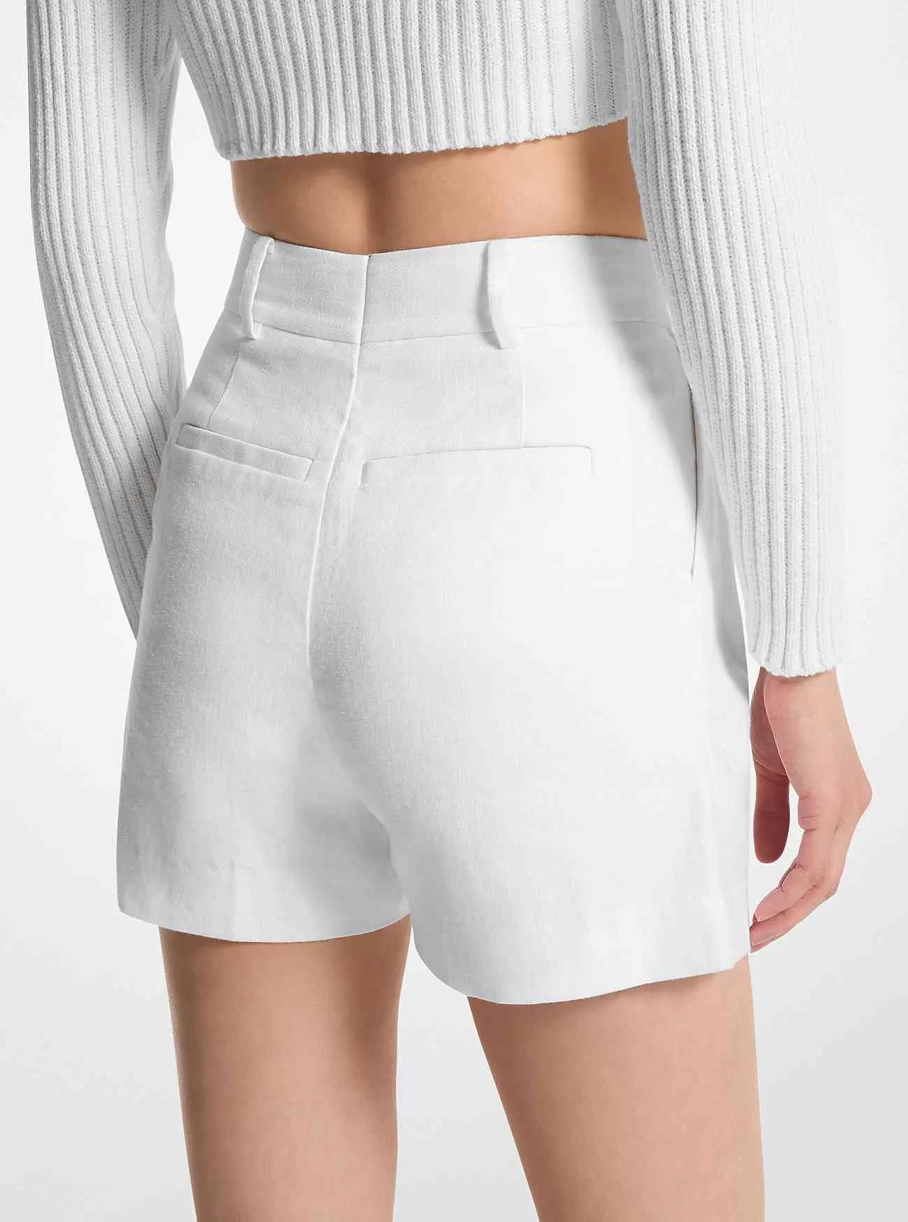 Plissierte Shorts aus Leinenmischung