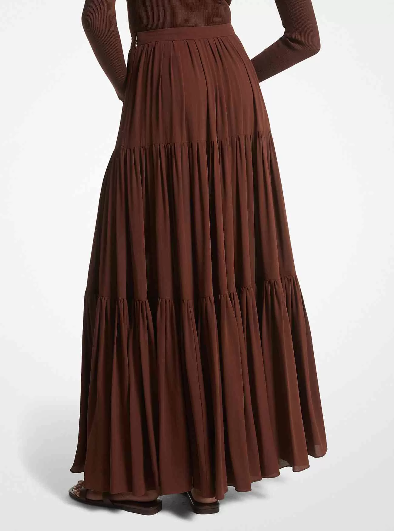 Rock aus Seidengeorgette mit Knopfleiste vorne