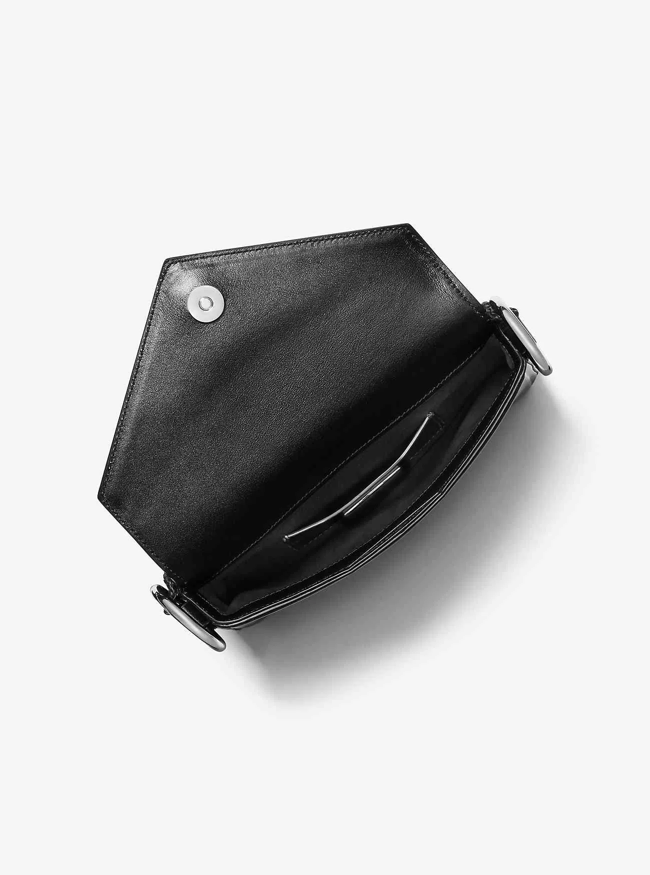 Umhängetasche aus Manhatta-Leder mit Quasten